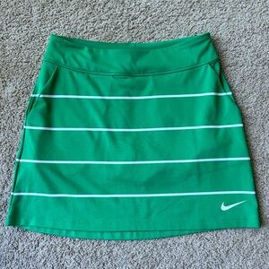 ⛳️ Women’s Nike Golf Skort - Size XS